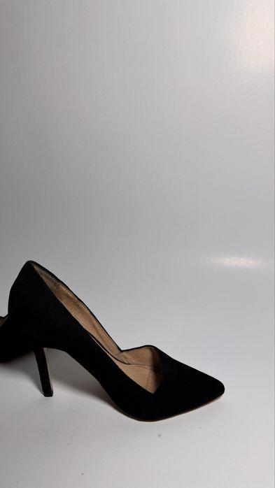 Pantofi Zara negri cu toc