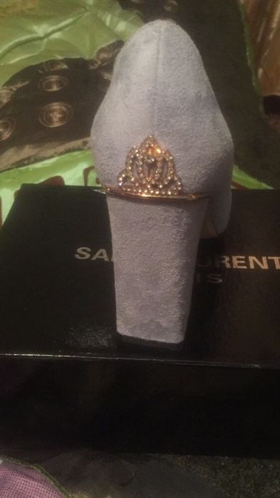 Продам туфли,замшевые