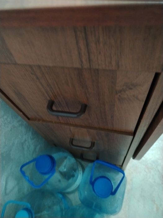 Продам стол тумба