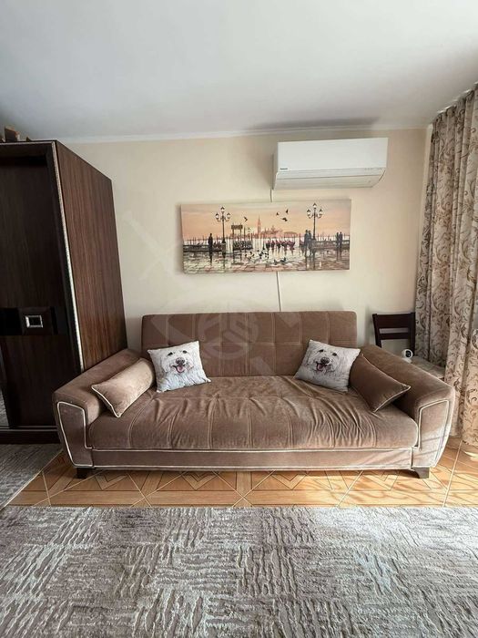 Продава се Тристаен апартамент в София, Хладилника - 95 кв.м за 853 €/кв.м - Снимка #2