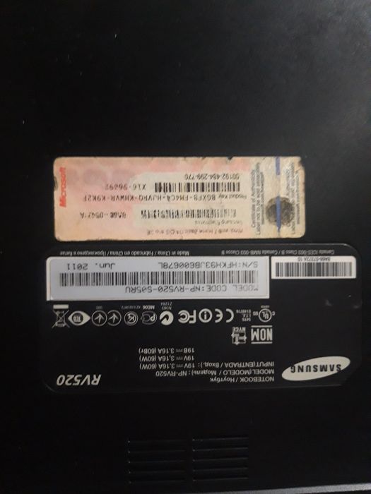 Продам ноутбук Samsung rv520-s05ru