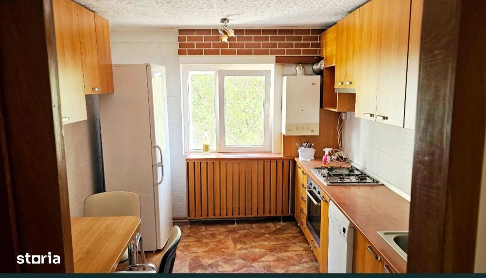 Apartament 4 camere, 2 băi – Str. Louis Pasteur