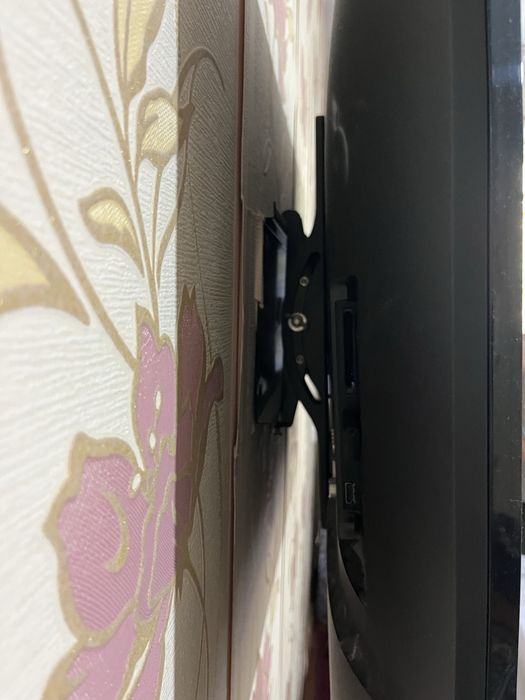 Продам телевизор LG Smart TV