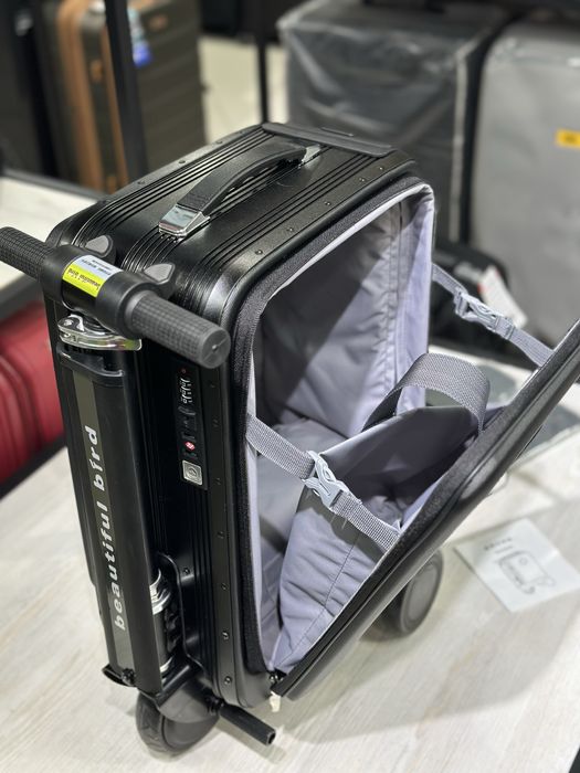 Электронный чемодан скутер / smart chemodan