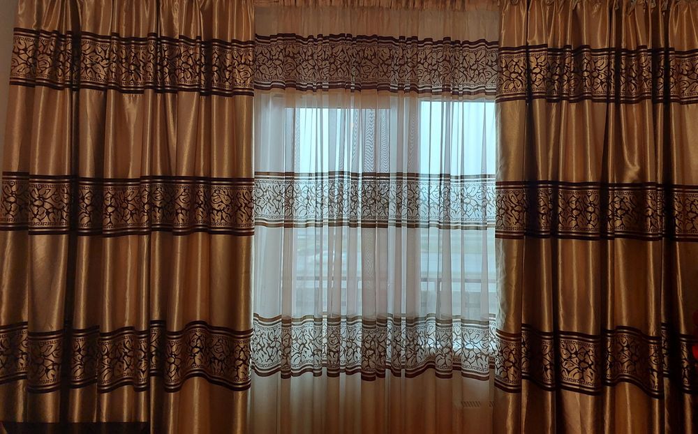 Срочно продам шторы