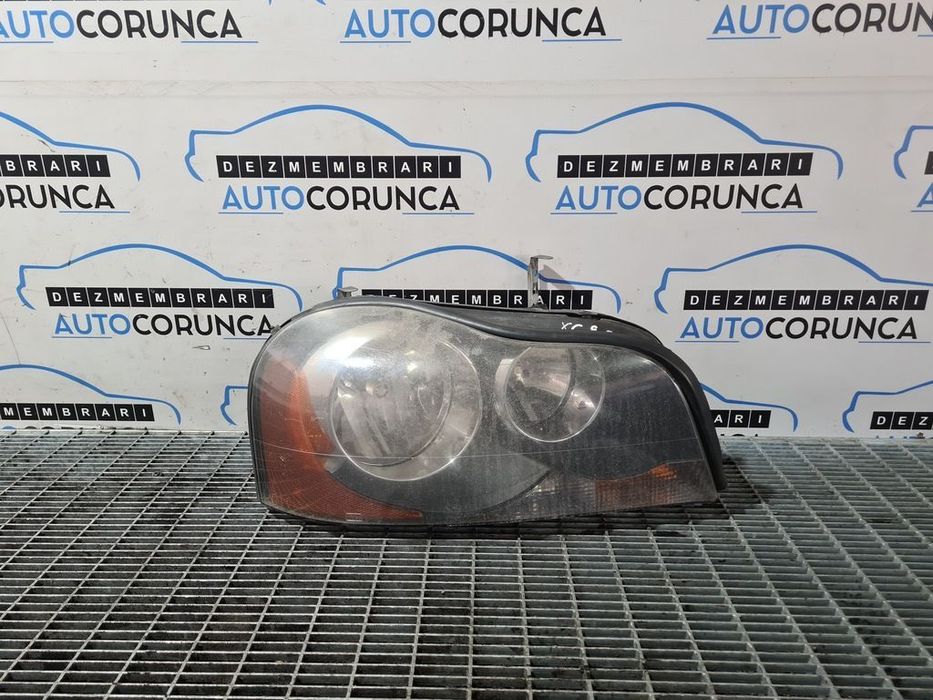 Far Dreapta Volvo XC90 Facelift 2002 - 2006 SUV 4 Usi (972) Fara xenon 30784152