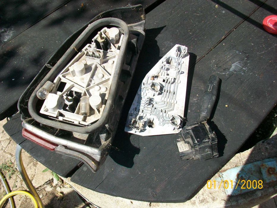 Предни фарове на 3 месеца за Peugeot 106 + подарък