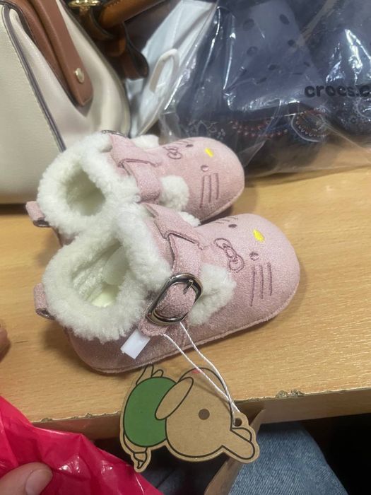 Yumshoq qalin oyoq kiyim