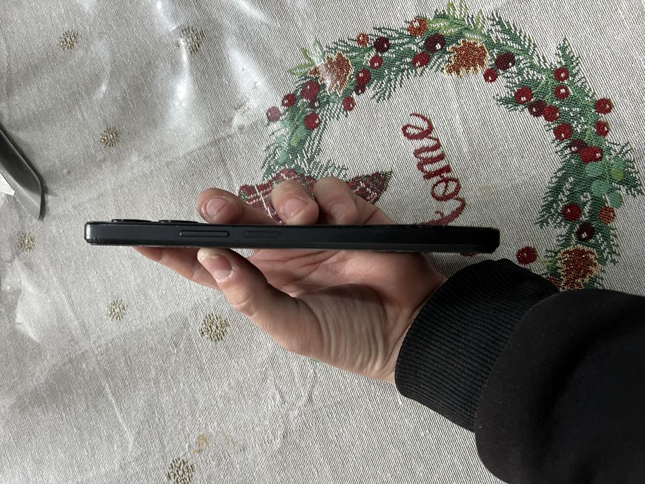 продается телефон