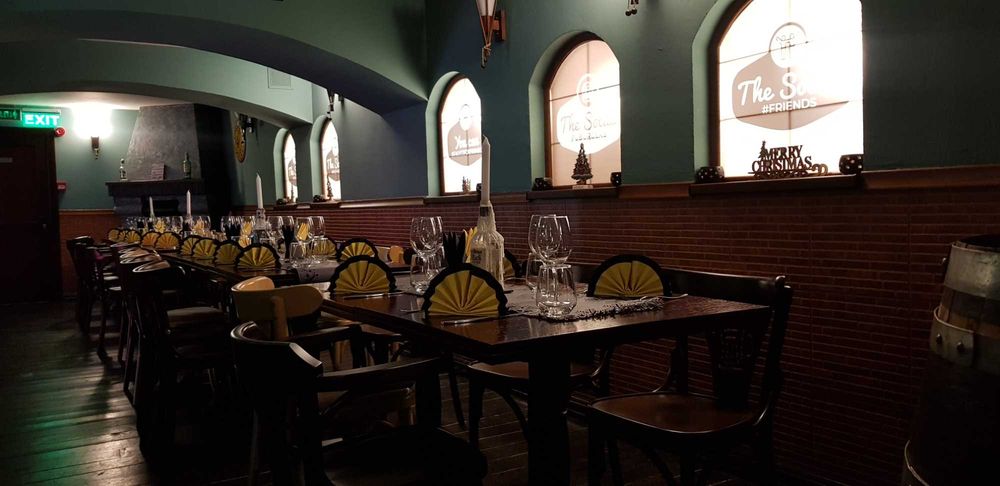 Afacere restaurant la cheie – Câmpina | rulaj ~180.000€/an | complet utilată