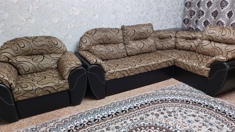 Продаётся угловой диван и кресло б/у
