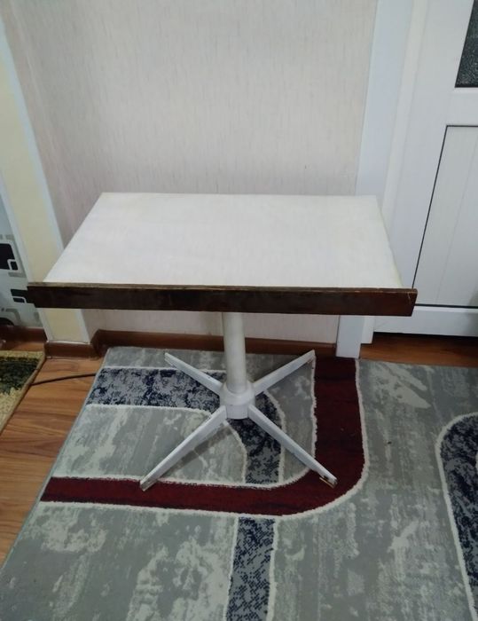 Продам книжняю полку