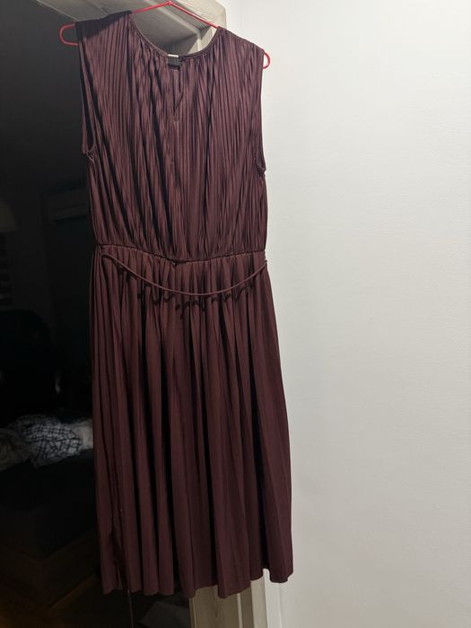 Рокля на матката HM