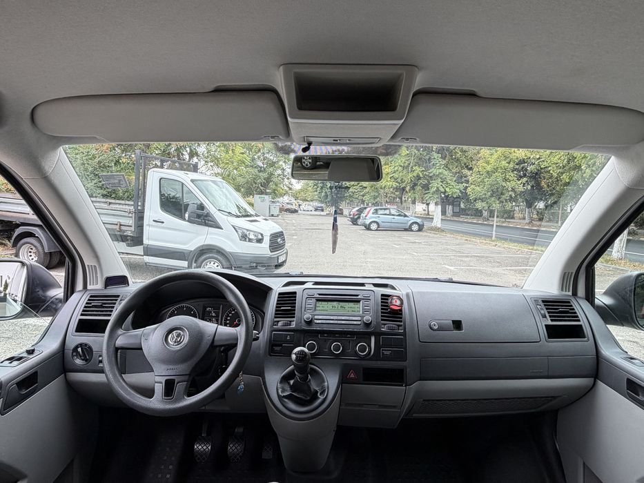 VW Transporter T5 Modelul Lung 2.0 Tdi Euro 5 cu 6 Locuri si Marfa