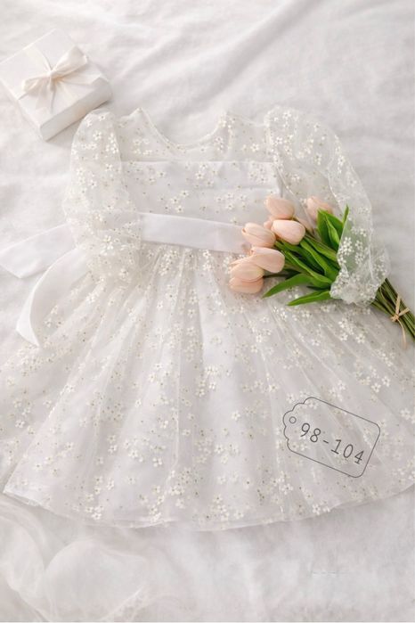 платье праздничное 5000тг - одно