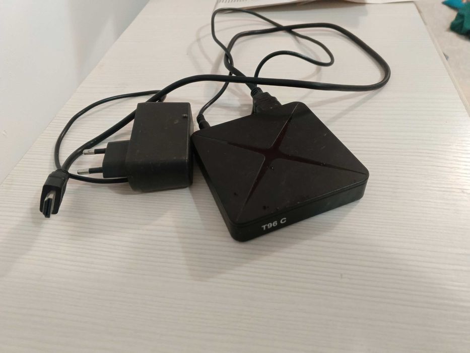 Смарт ТВ приставка TV Box