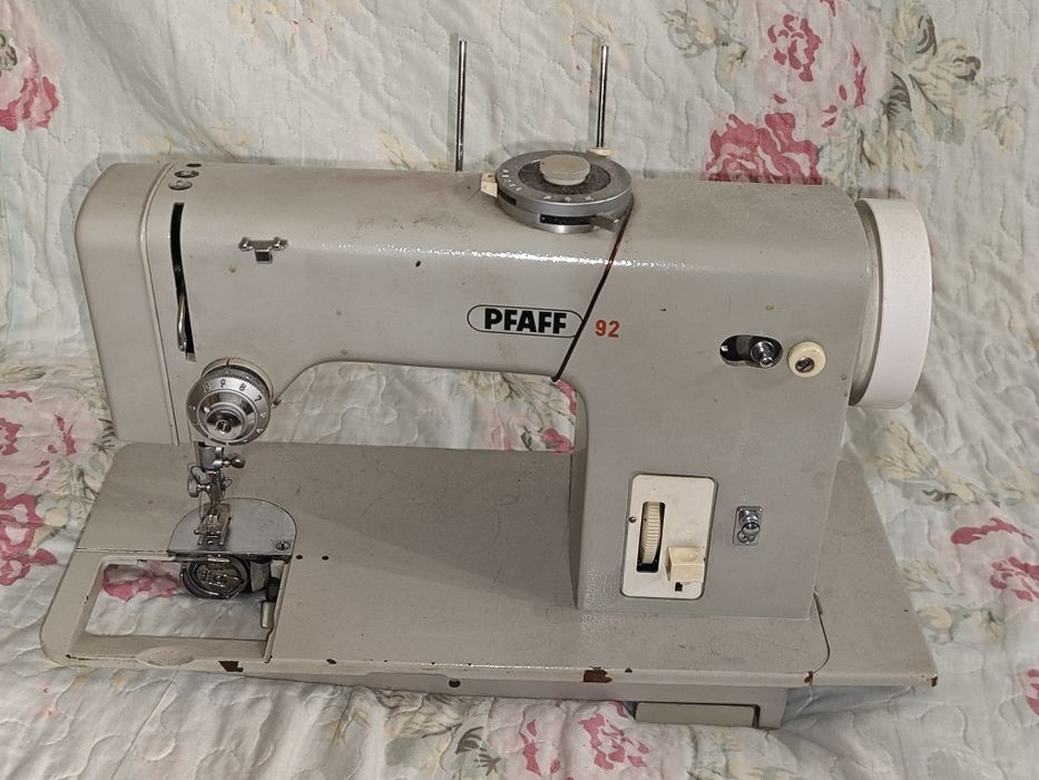 Швейная машинка  б/у немецкая