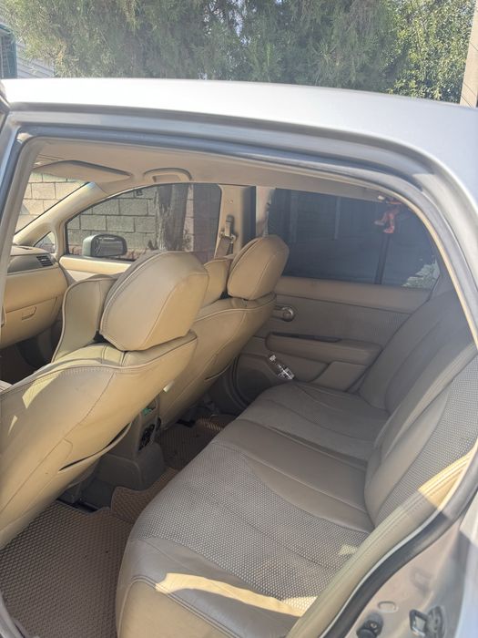 Nissan tiida 2007 1.6 автомат