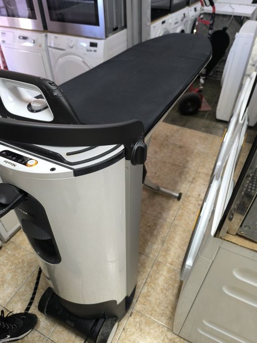 Гладачна маса с парогенератор Miele B 2847