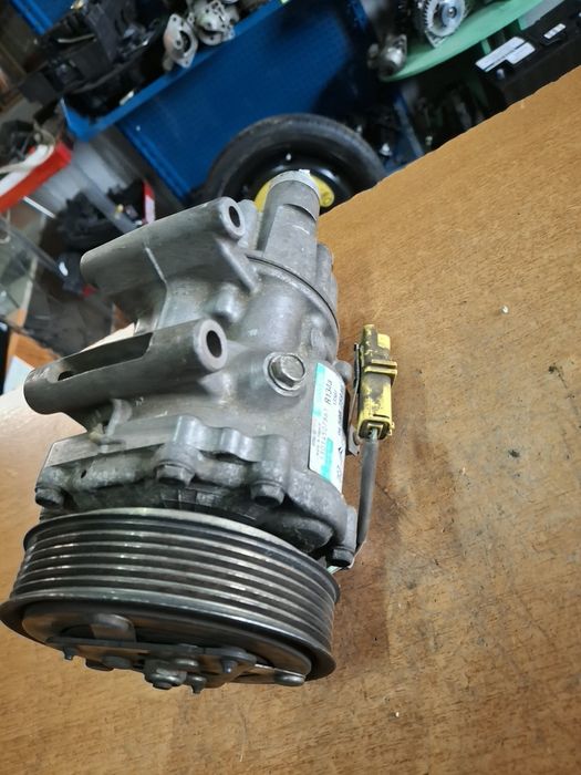 Compresor aer condiționat Peugeot Citroen 308 C4 307  408  1.6i 2.0i 2.0D