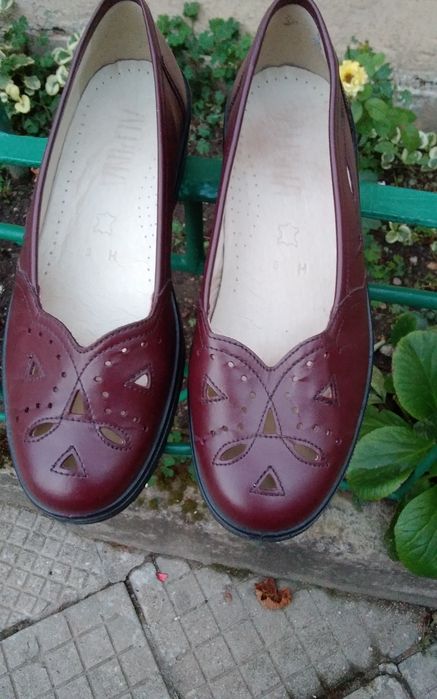 Обувки и сандали