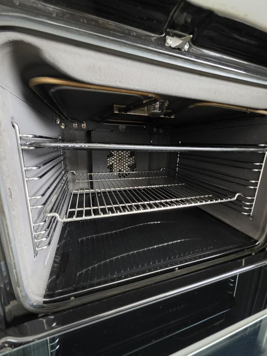 Свободностояща печка с керамични котлони Voss/Electrolux