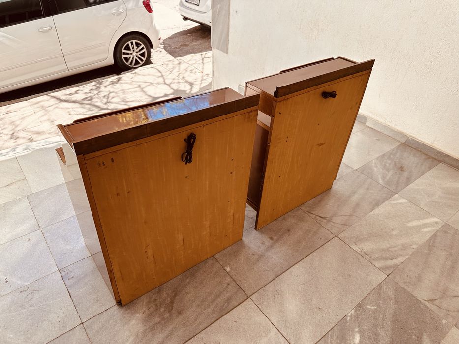 Италиански винтидж нощни шкафчета с радио – 70-те години