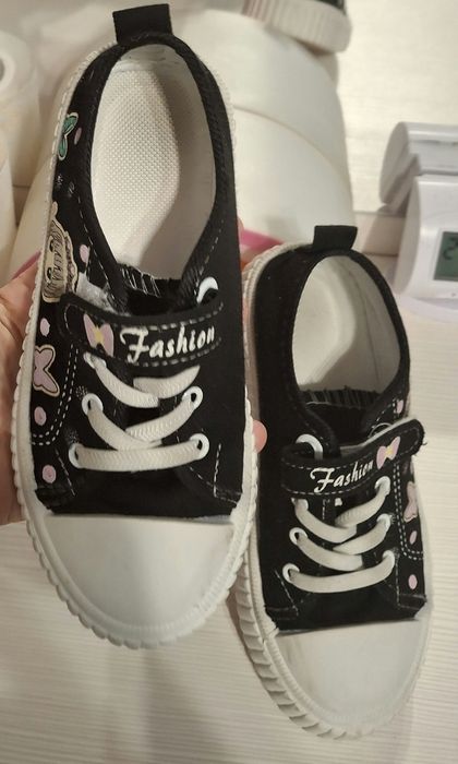 Lot încălțăminte sport si de școală fete 33