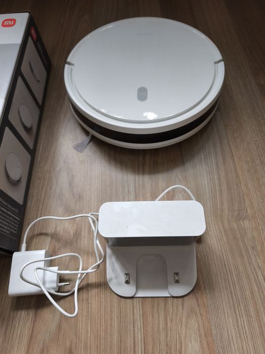 Продаем робот-пылесос