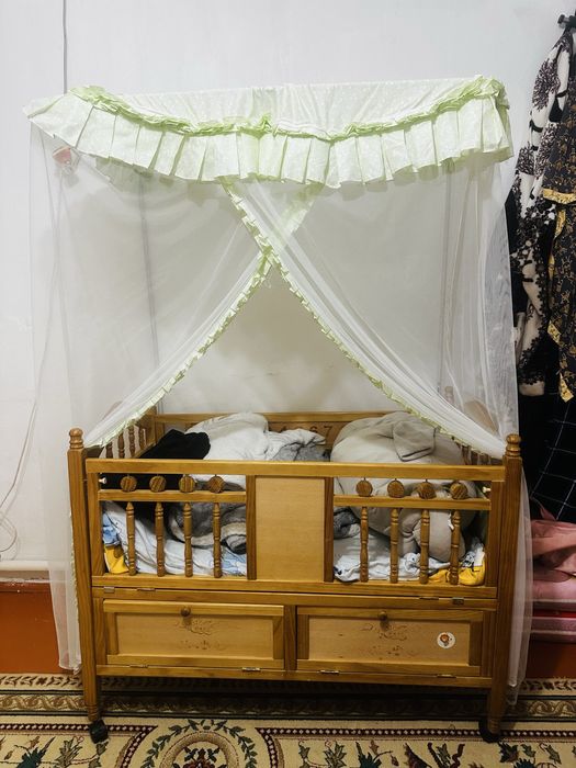 Срочно деткая кроватка