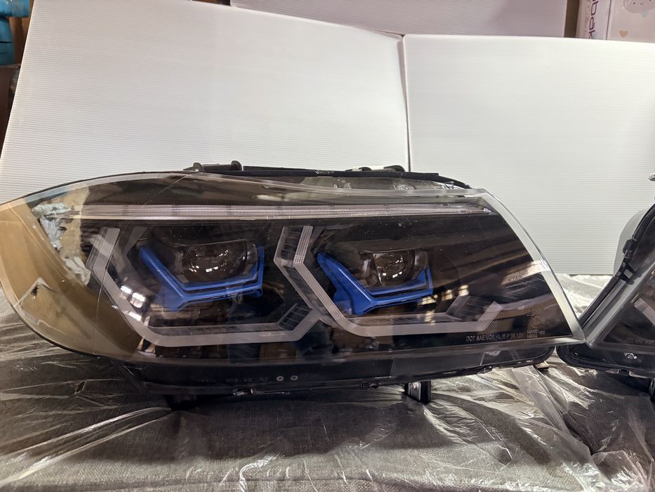 LED тунинг фарове BMW E90/E91 – ляв + десен, нови