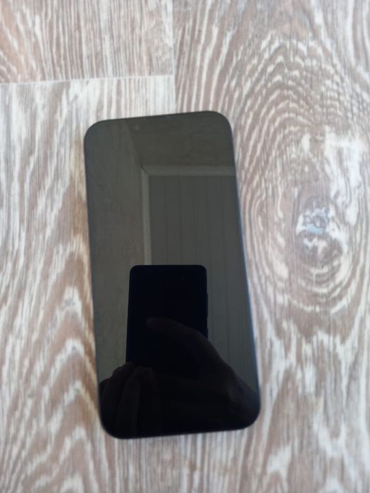 iPhone 16e с гарантией
