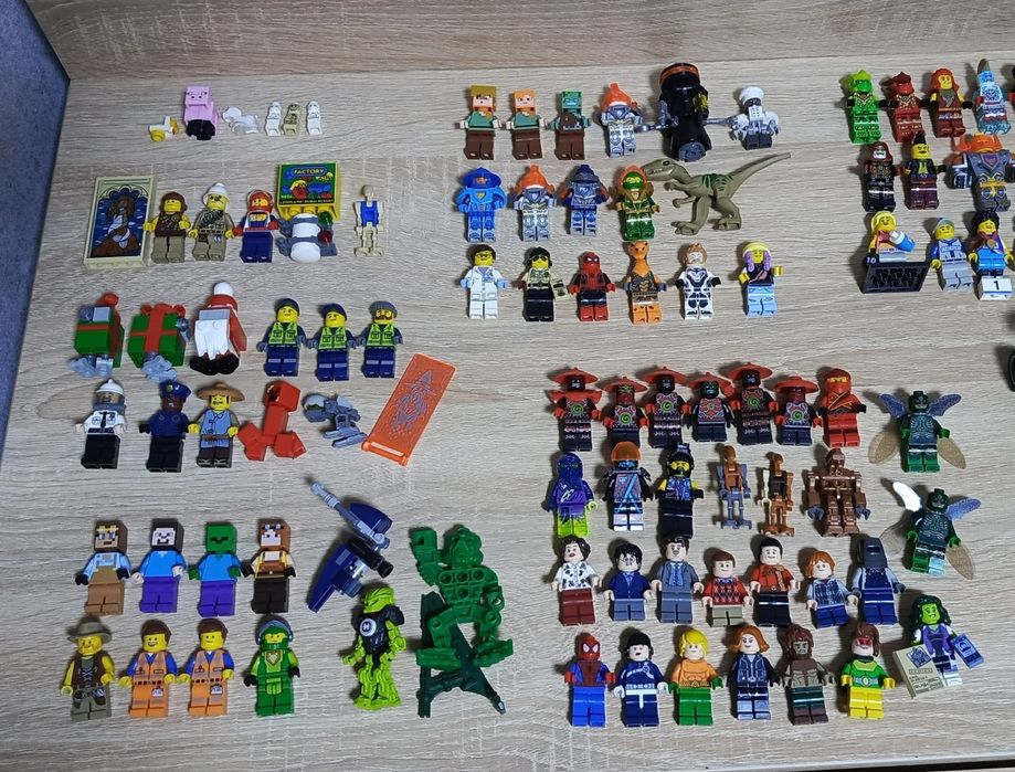 Lego minifigures