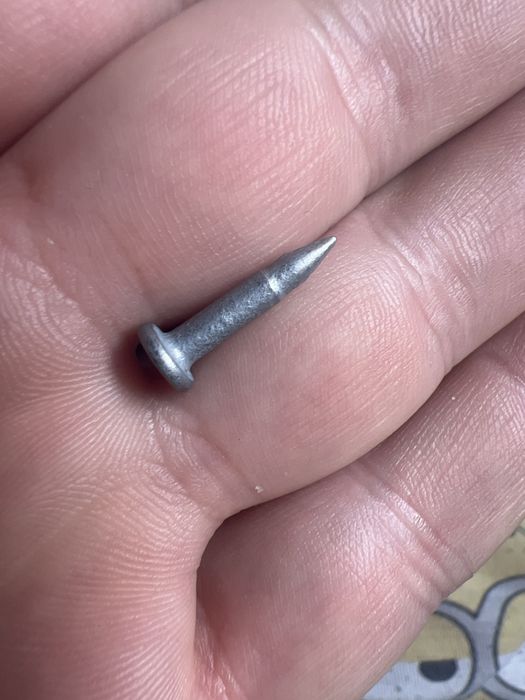 Doze gaz pentru pistoale de batut cuie in fier,beton,lemn 165mm+cuie