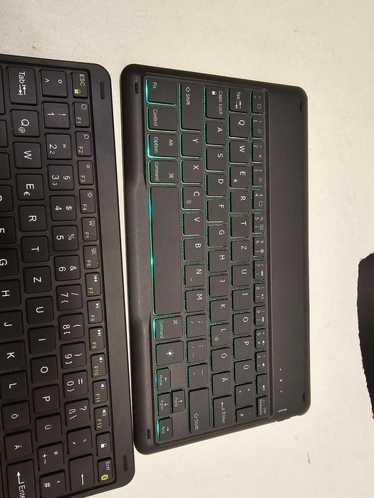Pachet 2 Tastaturi Wireless Bluetooth Inateck Touchpad si Tastatura Iluminata
