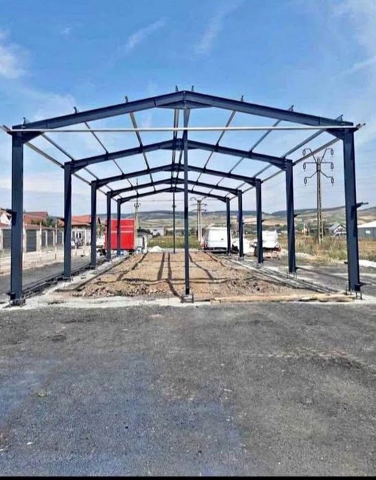 Vând structura metalica