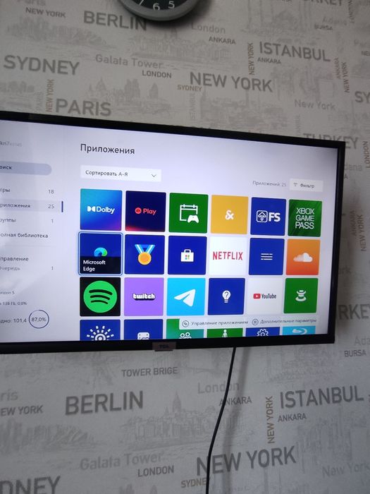 Продам Xbox one s в идеальном состоянии