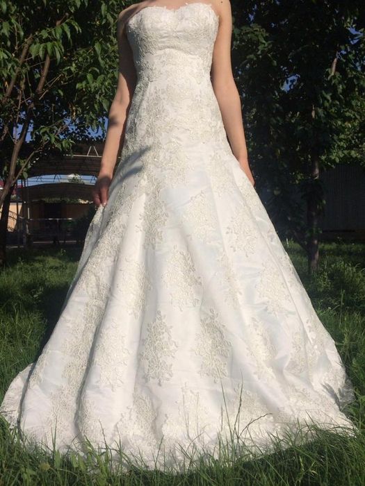 Свадебные платье