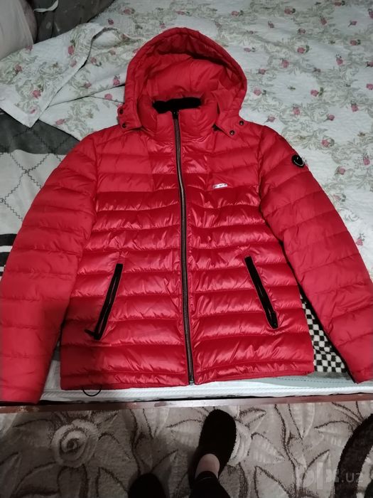 Продаю куртку унисекс