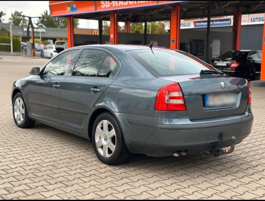Vand skoda octavia 2, 2.0 diesel, înscrisă RO