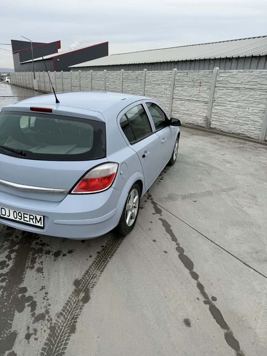 Opel Astra H, 1.7 CDTi, anul 2005