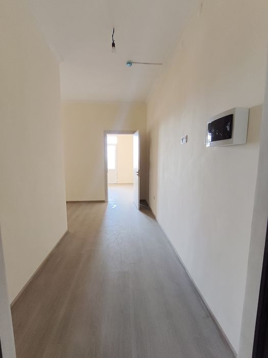 5/3 mikrorayoni 16etajli dom 12 qavati sotiladi