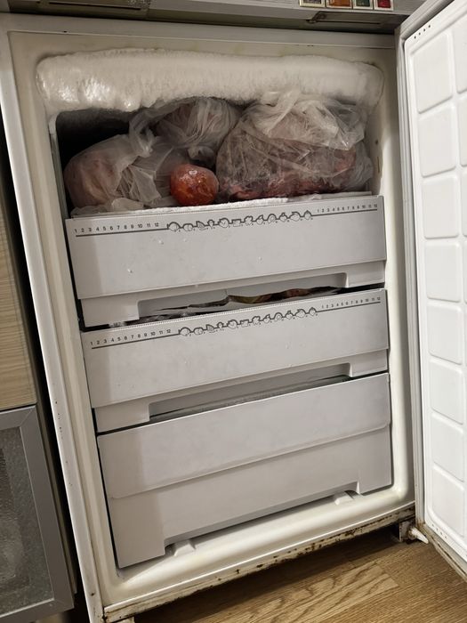 Морозильник Midea