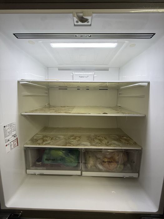 Продам холодильник