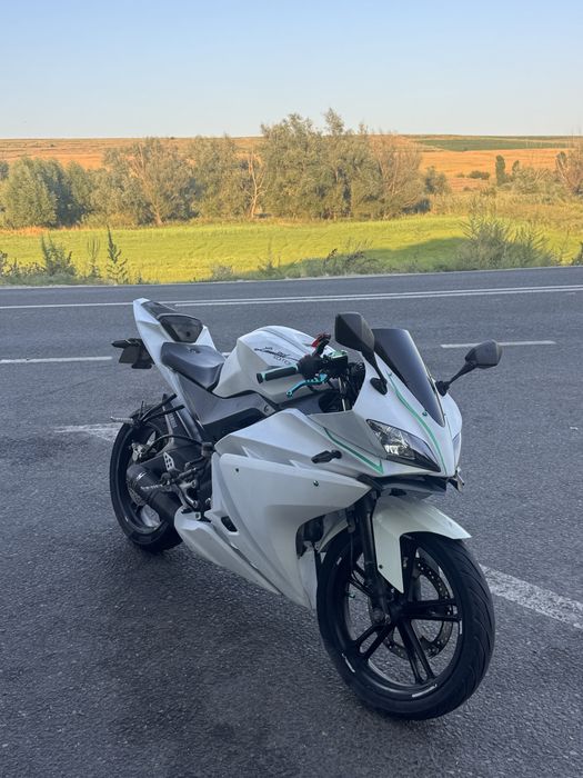 yamaha yzf r125 2009