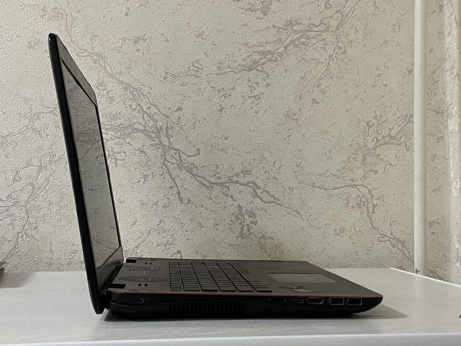 Ноутбук ASUS G771J Republic of Gamers 90NB0856-M00170 i7 4720HQ/16/2TB