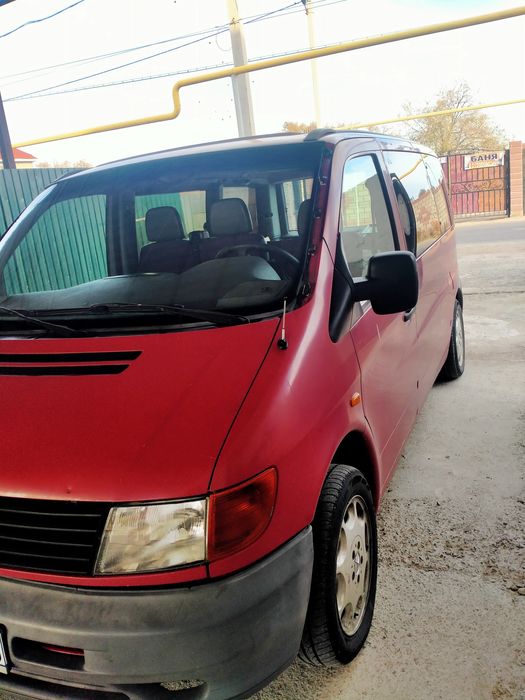 Мерседес    Вито