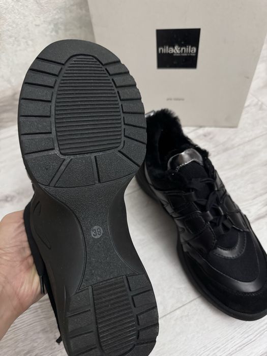 Кожаные кроссовки италия