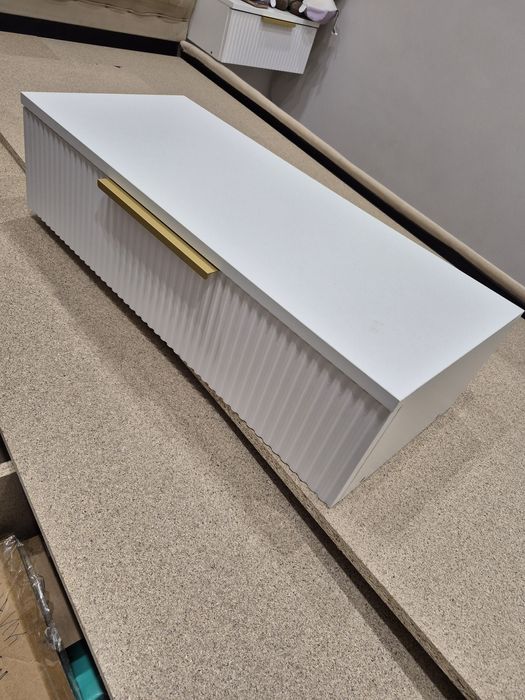 Продаю тумбочки подвесные