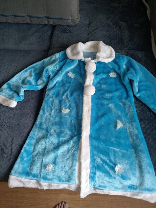 Продам костюм Снегурочки